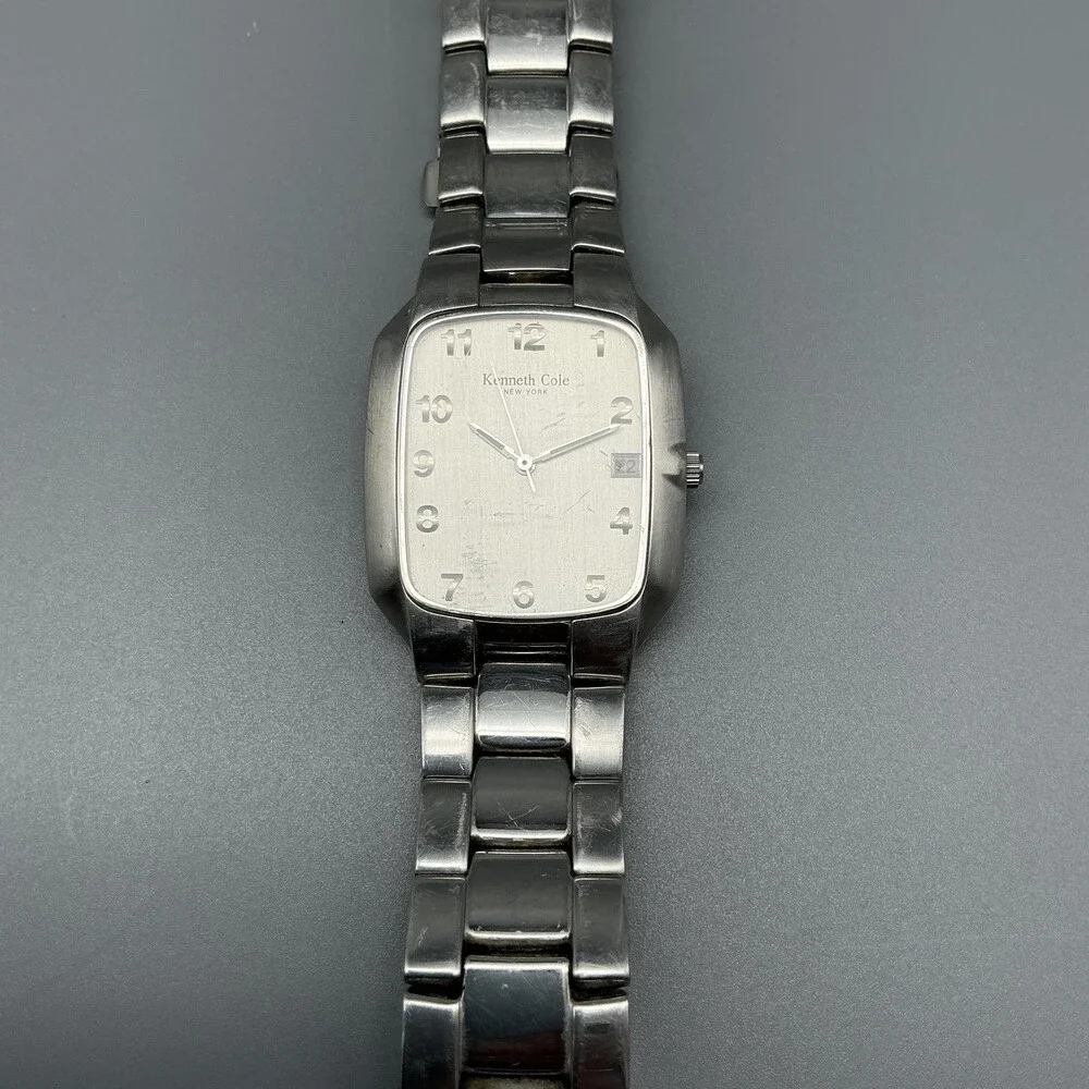 Kenneth Cole Mens Watch 30mm Silver Tone Stainless Date KC3297 New Battery 7.25